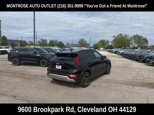 Aurora Black Pearl 2023 Kia Niro EX