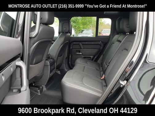 2025 Land Rover Defender 110 P300