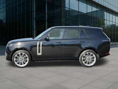 2025 Land Rover Range Rover P530 SE