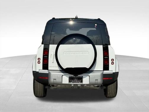 2025 Land Rover Defender S