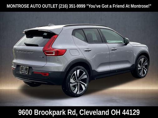 2026 Volvo XC40 B5 Ultra