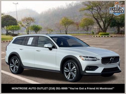 2024 Volvo V60 Cross Country B5 Plus