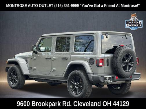2023 Jeep Wrangler 4-Door Sahara Altitude 4x4