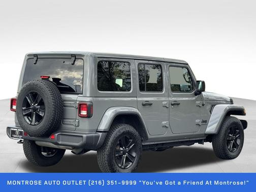 2023 Jeep Wrangler 4-Door Sahara Altitude 4x4