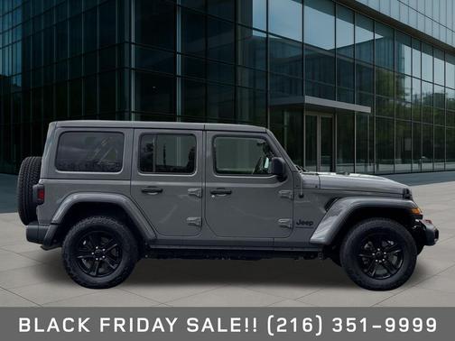 2023 Jeep Wrangler 4-Door Sahara Altitude 4x4