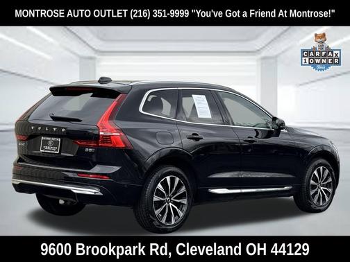 Onyx Black Metallic 2023 Volvo XC60 B5 Plus Bright Theme