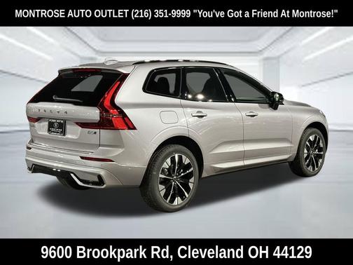 Aurora Silver 2026 Volvo XC60 B5 Plus