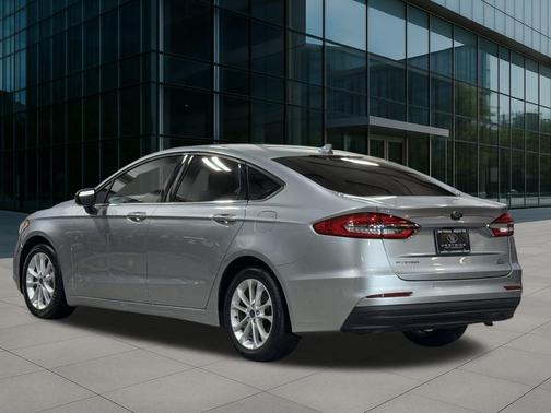2020 Ford Fusion Hybrid SE