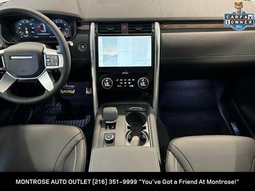 2024 Land Rover Discovery P300 Dynamic SE