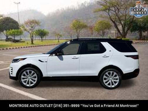 2024 Land Rover Discovery P300 Dynamic SE