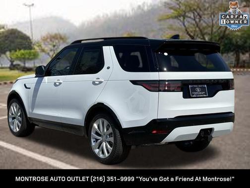 2024 Land Rover Discovery P300 Dynamic SE
