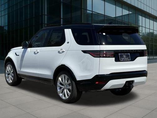 2024 Land Rover Discovery P300 Dynamic SE