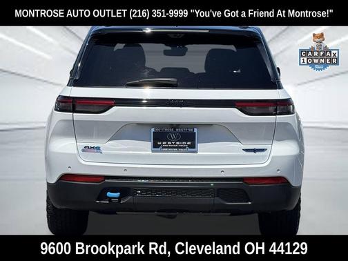 Bright White Clearcoat 2022 Jeep Grand Cherokee 4xe Trailhawk