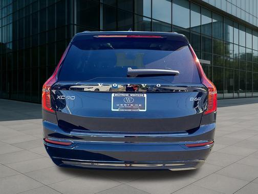 2026 Volvo XC90 B6 Ultra Dark Theme 7-Seater
