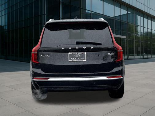 2026 Volvo XC90 B6 Ultra Dark Theme 7-Seater
