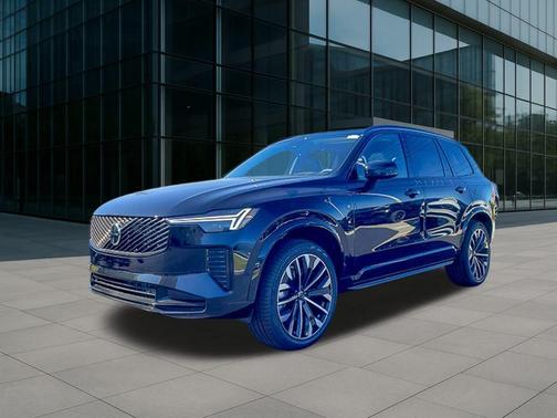 2026 Volvo XC90 B6 Ultra Dark Theme 7-Seater