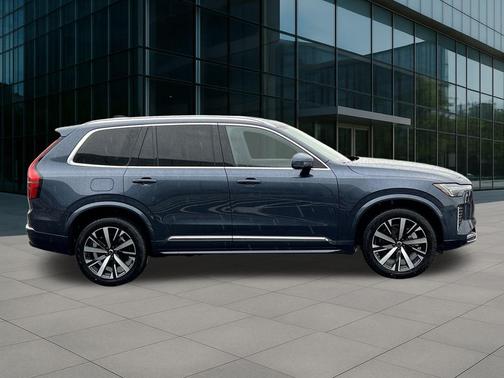 2026 Volvo XC90 B6 Core