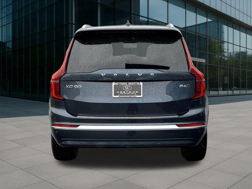 2026 Volvo XC90 B6 Core