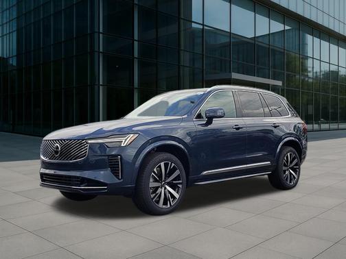 2026 Volvo XC90 B6 Core
