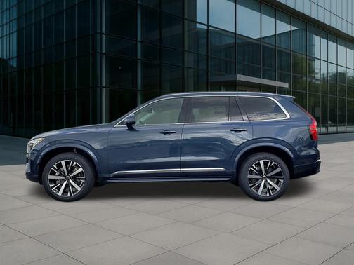 2026 Volvo XC90 B6 Core