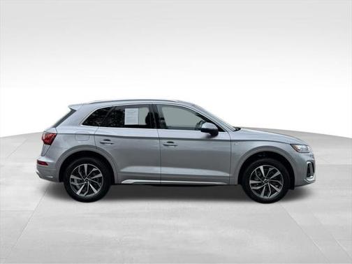 2025 Audi Q5 45 S line Premium Plus