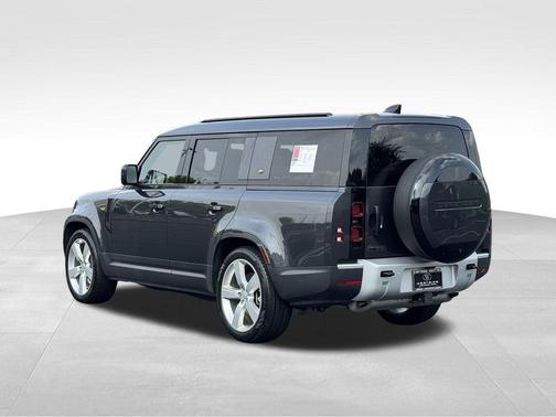 2023 Land Rover Defender 130 First Edition