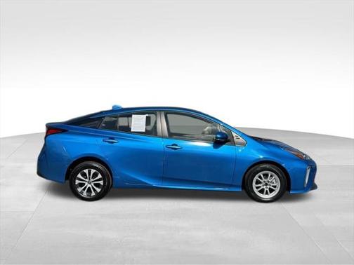 2021 Toyota Prius LE