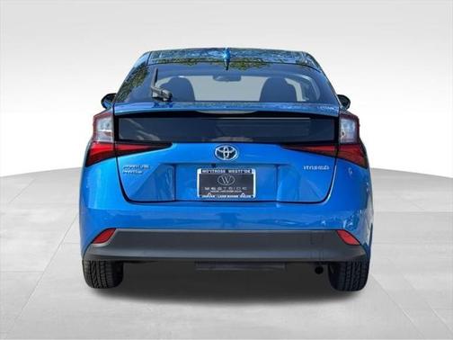 2021 Toyota Prius LE