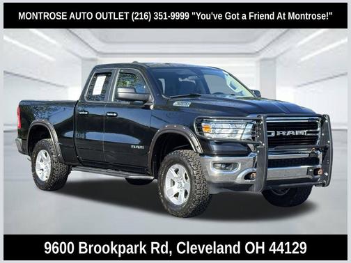 Diamond Black Crystal Pearlcoat 2020 RAM 1500 Big Horn/Lone Star