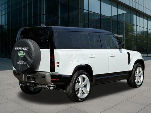 2025 Land Rover Defender 110 P500 X-Dynamic SE