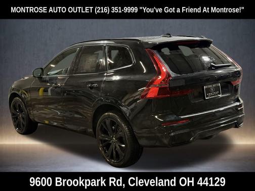 2026 Volvo XC60 B5 Ultra Black Edition