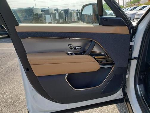 2025 Land Rover Range Rover Sport SE