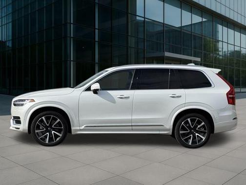 2024 Volvo XC90 B6 Plus Bright Theme 6-Seater