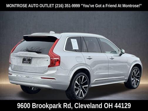 2024 Volvo XC90 B5 Plus Bright Theme