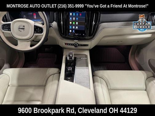 2023 Volvo XC60 B6 Ultimate Dark Theme