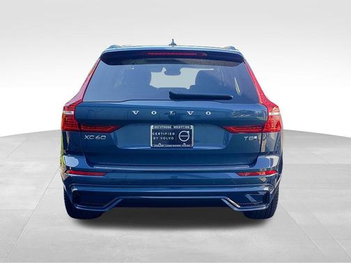 2025 Volvo XC60 Plug-In Hybrid T8 Ultra