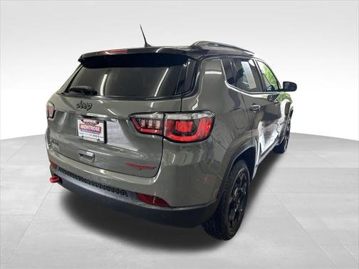 2023 Jeep Compass Trailhawk