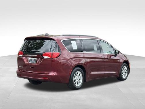 2021 Chrysler Voyager LXI