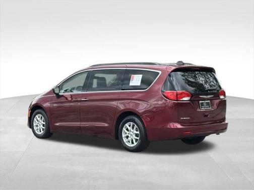 2021 Chrysler Voyager LXI