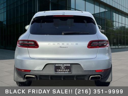 2017 Porsche Macan Base