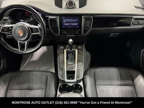 2017 Porsche Macan Base