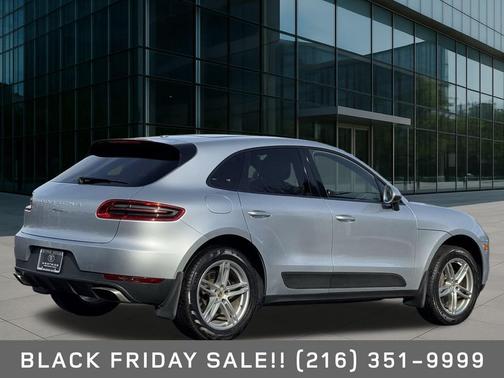 2017 Porsche Macan Base