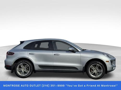 2017 Porsche Macan Base