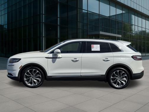 2022 Lincoln Nautilus Reserve
