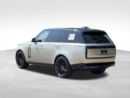 2025 Land Rover Range Rover P530 SE