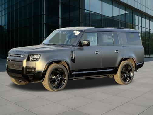 2026 Land Rover Defender V8