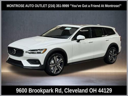 2026 Volvo V60 Cross Country Plus, B5 AWD Gas (mild hybrid)