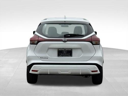 2023 Nissan Kicks S