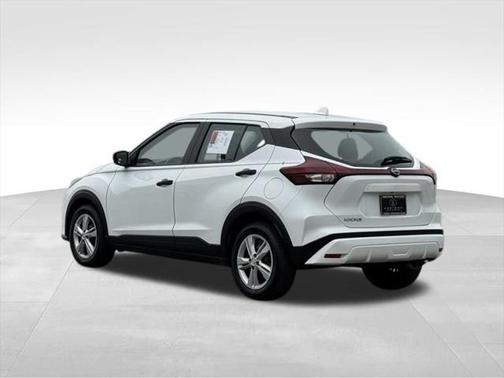 2023 Nissan Kicks S