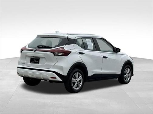 2023 Nissan Kicks S